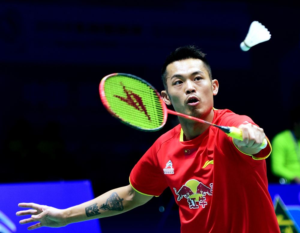 是他与这些 是他与这些